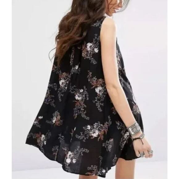 Free People Snap Out Of It Sleeveless Tree Swing Tunic Top Small Black Floral - Picture 13 of 14